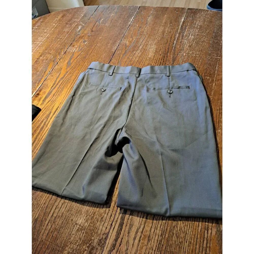 34x30 Savane Grey Mens Flat Front Dress Pants w Pockets and Belt Loops - Picture 3 of 3